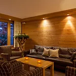 Hotel Holiday 3* Ζερμάτ