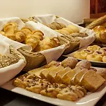 Ξενοδοχείο Hotel Holiday