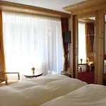 Hotel Holiday Ξενοδοχείο