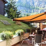 Hotel Holiday Ξενοδοχείο 3*