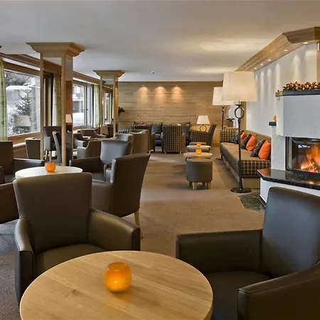 Отель Hotel Holiday 3*