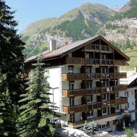 Hotel Holiday 3* Церматт