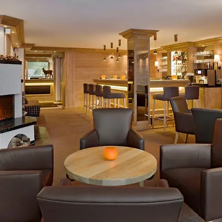 Hotel Holiday Отель