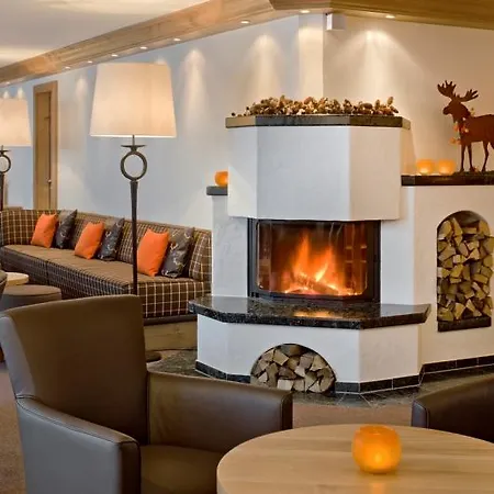 Отель Hotel Holiday 3*