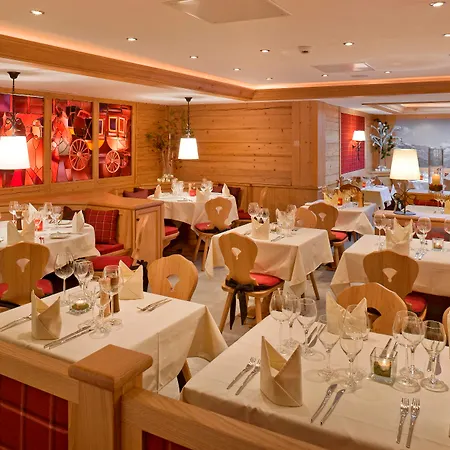 Отель Hotel Holiday 3*