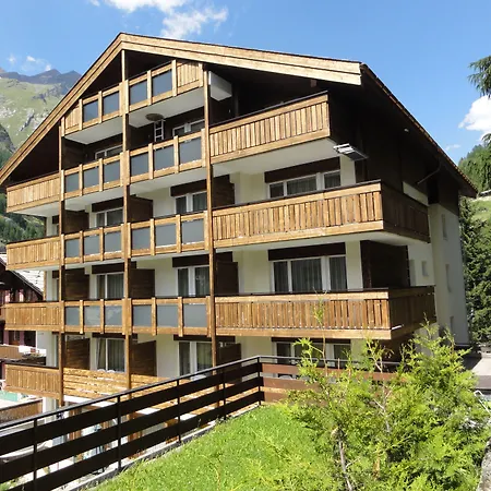 ホリデー ホテル