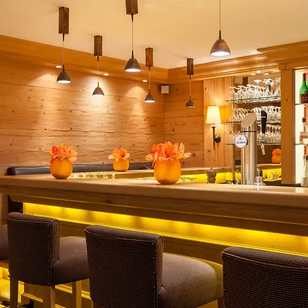 Hotel Holiday 3* Церматт