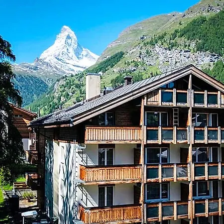 Hotel Holiday Hotel 3*