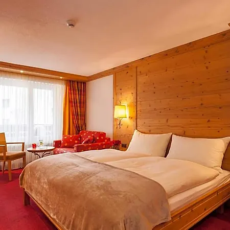 Hotel Holiday Hotel 3*