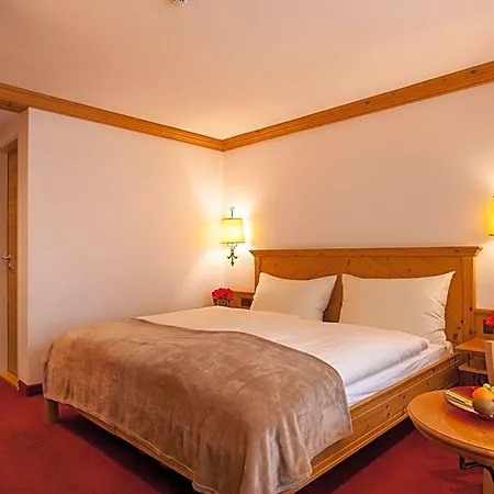 Hotel Holiday Hotel 3*