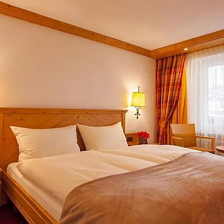 Hotel Holiday Hotel 3*