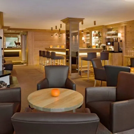 Отель Hotel Holiday 3*