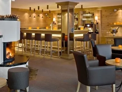 Hotel Holiday Отель