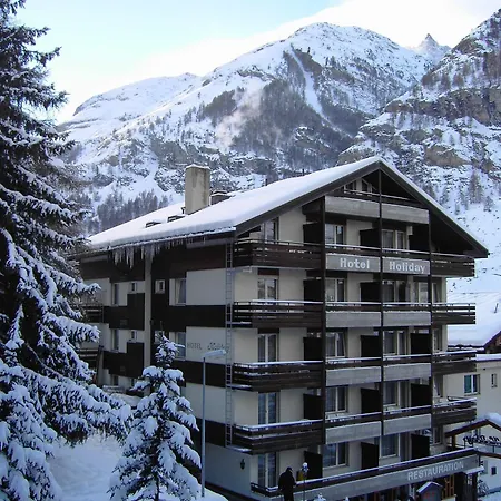 Hotel Holiday Hotel