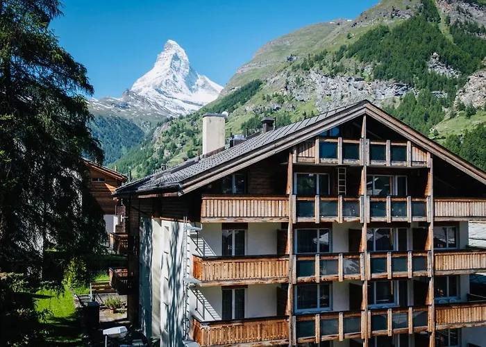 Hotel Holiday Hotel 3*