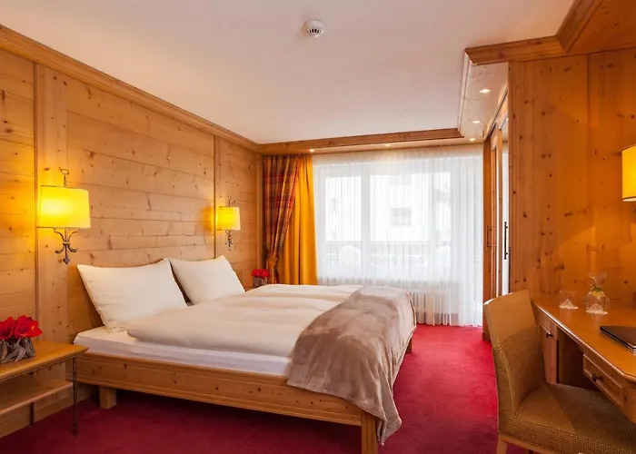 Hotel Holiday Hotel 3*