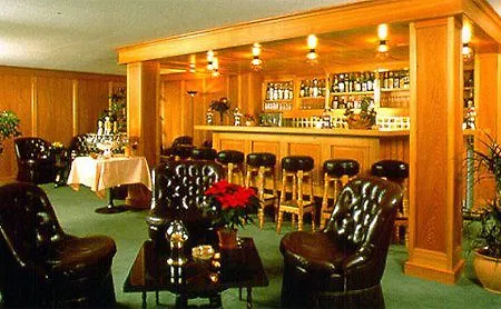 Hotel Holiday Ζερμάτ