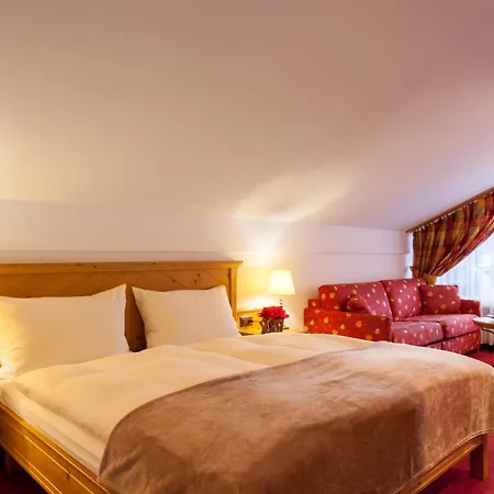 Hotel Holiday 3*