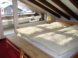Hotel Holiday Готель