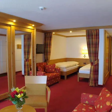 Hotel Holiday Готель Церматт