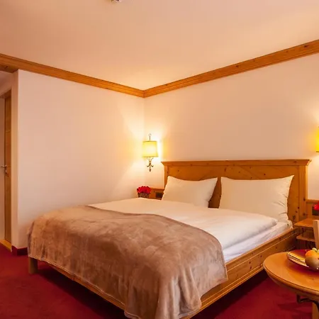 Hotel Holiday