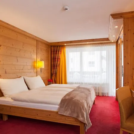 Hotel Holiday Hotel 3*