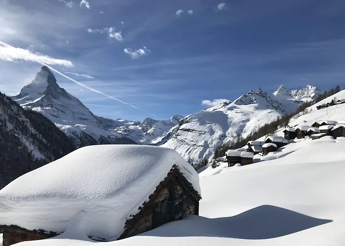 Hotel Holiday Hotell 3*