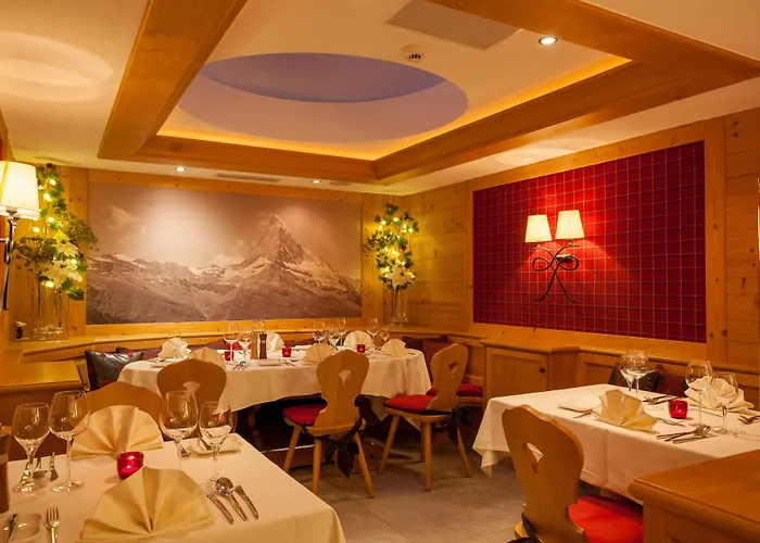 Hotell Hotel Holiday Zermatt